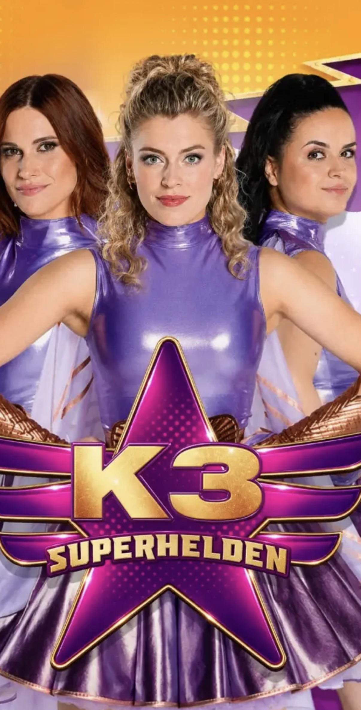 K3, Hanne, Julia en Marthe naakt