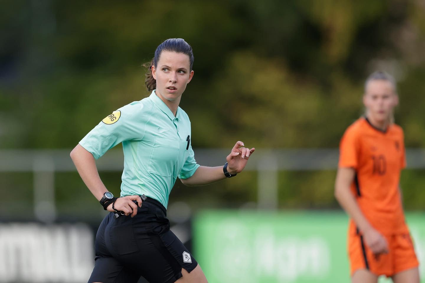 Manon Plandsoen naakt